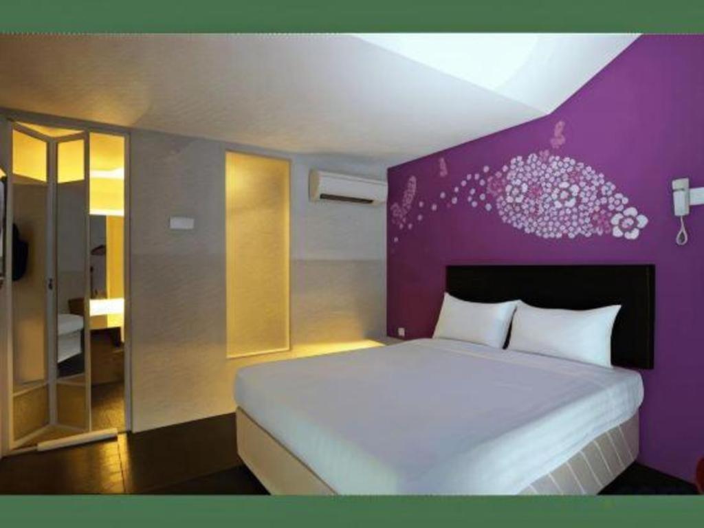 ג'והור בהרו Hotel Zamburger Bliss מראה חיצוני תמונה