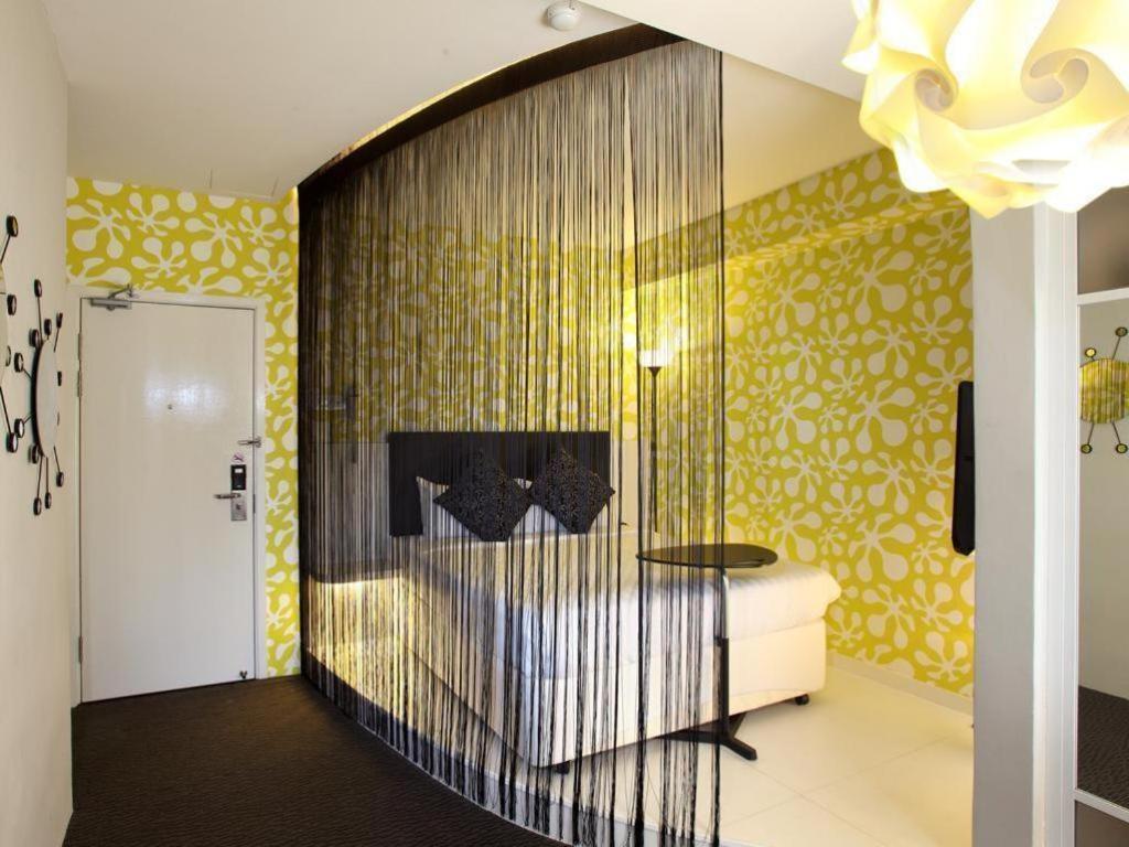 ג'והור בהרו Hotel Zamburger Bliss מראה חיצוני תמונה